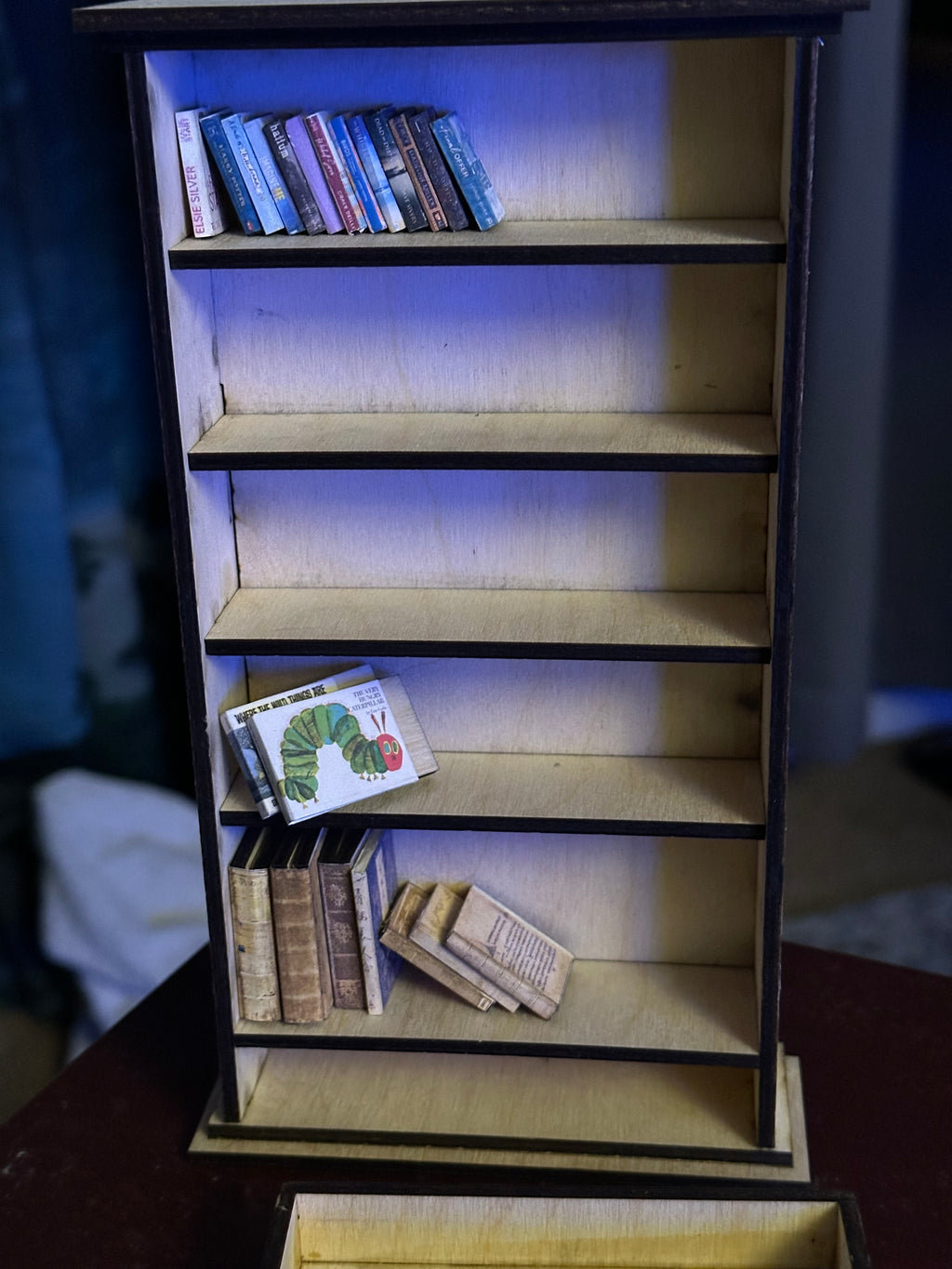 Miniature 1:12 scale Bookcase: Style 3